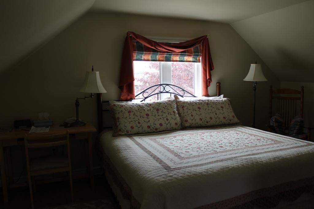 Mackenzie House B&B By Elevate Rooms Port Hawkesbury Szoba fotó