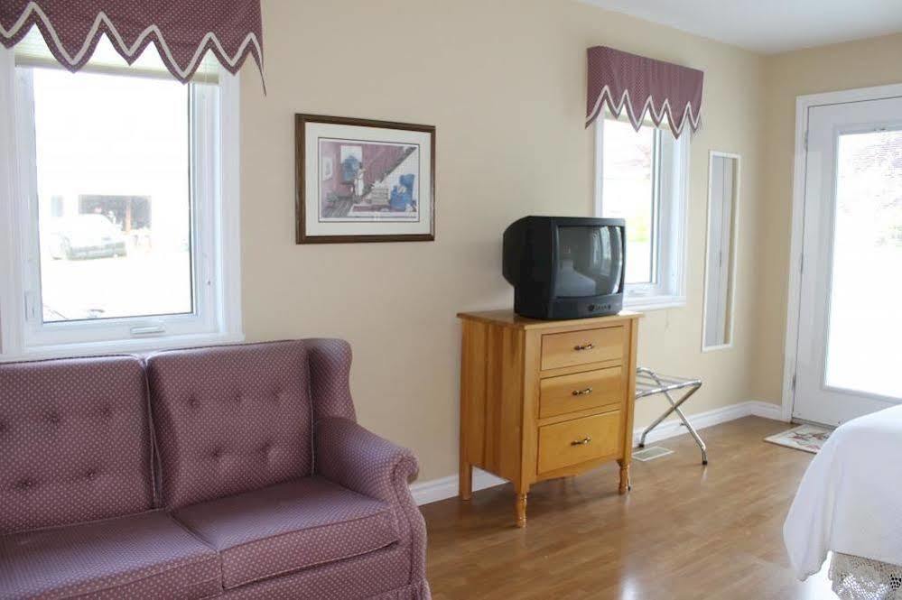 Mackenzie House B&B By Elevate Rooms Port Hawkesbury Kültér fotó