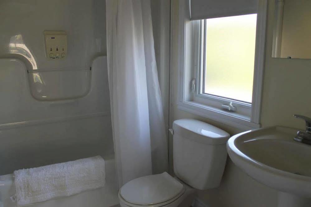 Mackenzie House B&B By Elevate Rooms Port Hawkesbury Kültér fotó
