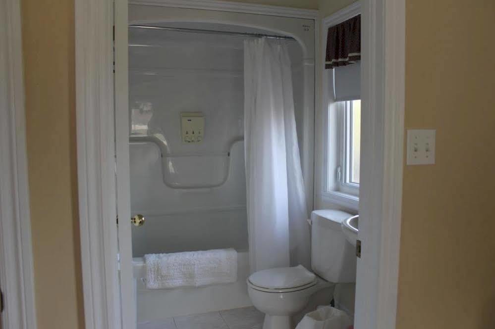 Mackenzie House B&B By Elevate Rooms Port Hawkesbury Kültér fotó