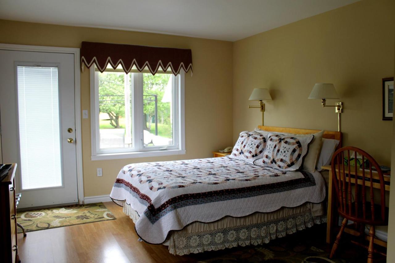 Mackenzie House B&B By Elevate Rooms Port Hawkesbury Kültér fotó